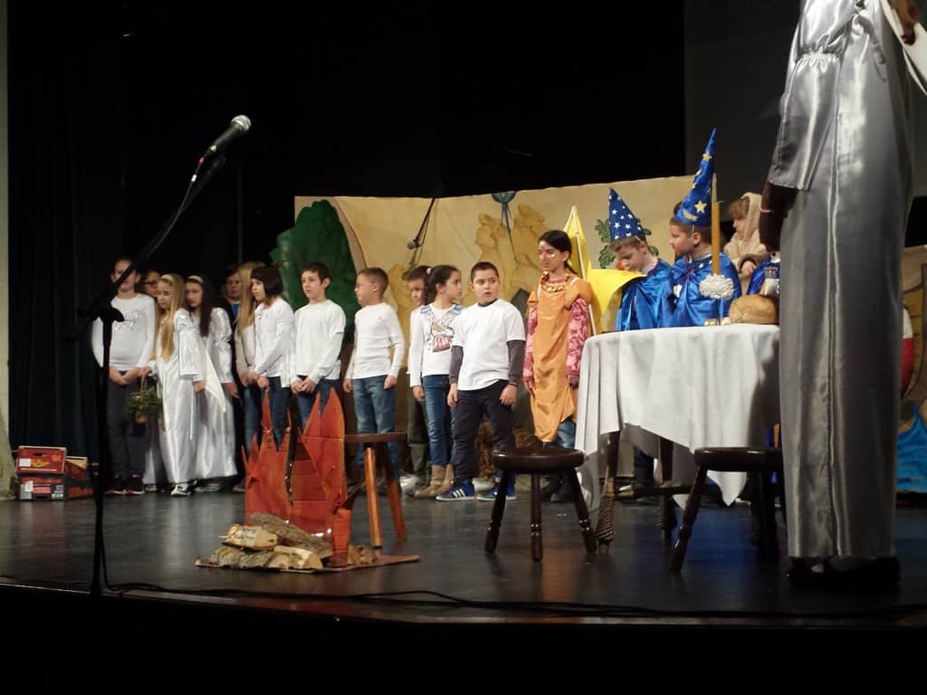 Svetosavska akademija, Dom kulture , Apatin ,januar 2015 (12)