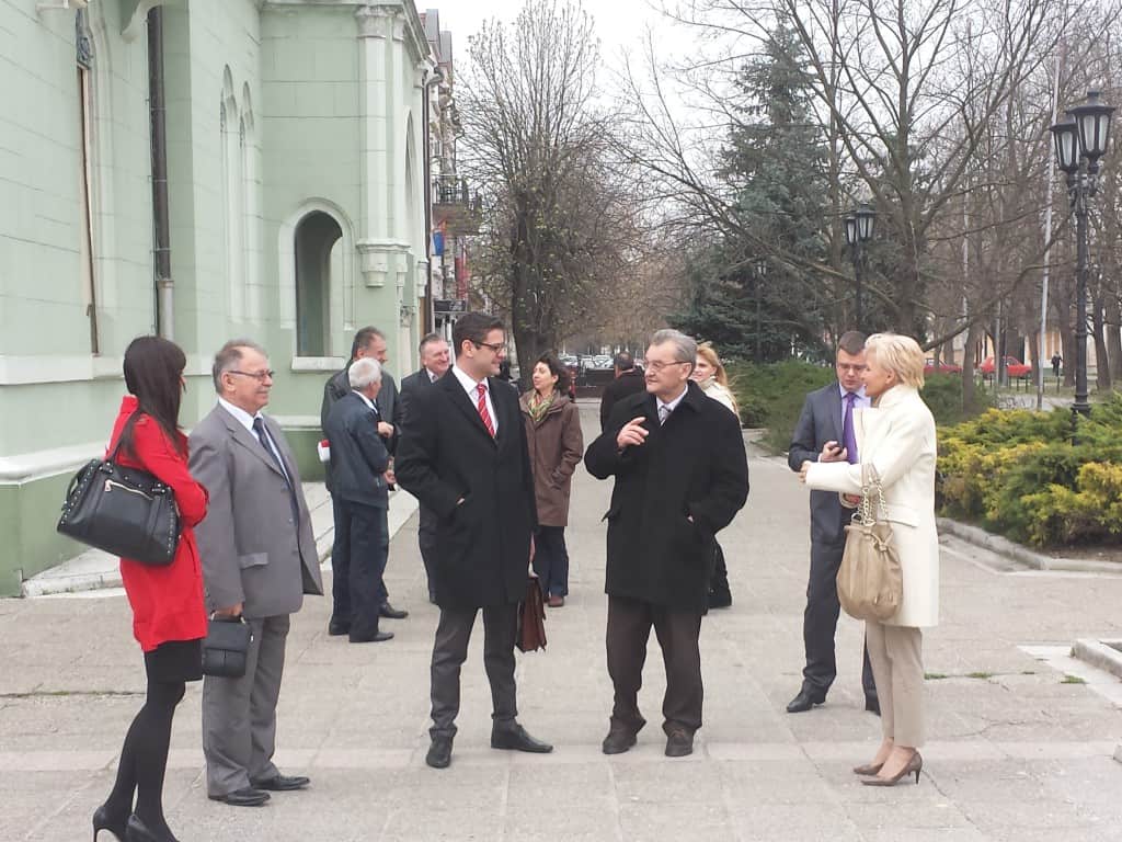 LUKA-APATIN-ODRŽANA-PREZENTACIJA-PRETHODNE-STUDIJE-OPRAVDANOSTI-IZGRADNJE-LUKE-APATIN