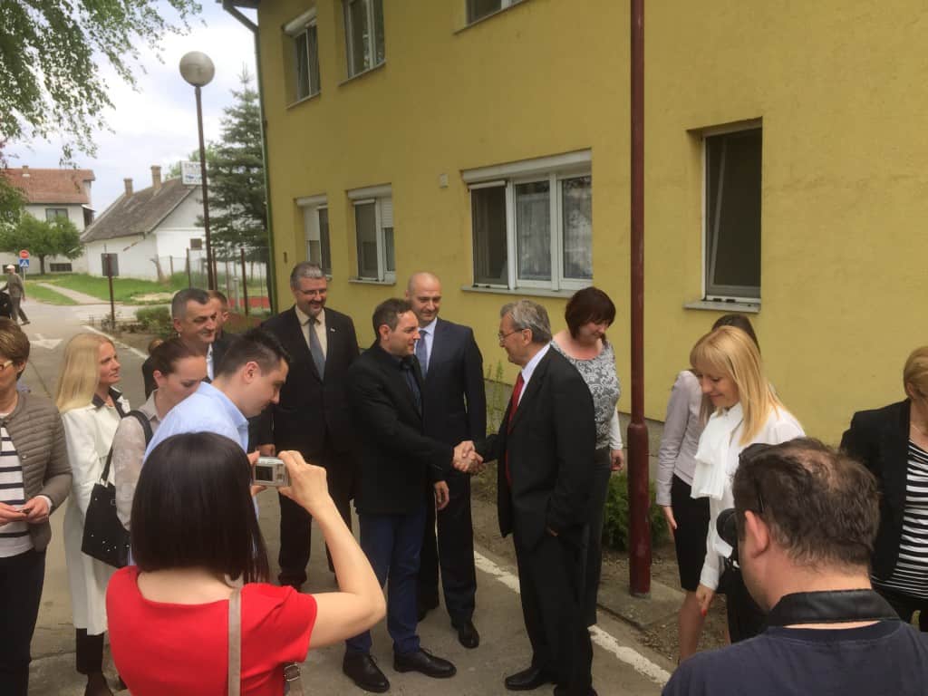 Aleksandar Vulin, ministarstvo za rad i socijalna pitanja, Apatin,24.april 2015 (1)