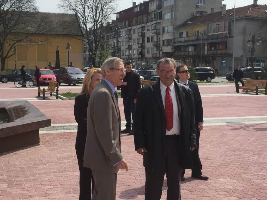 Ambasador SAD u Srbiji Majkl Kirbi posetio Apatin (1)