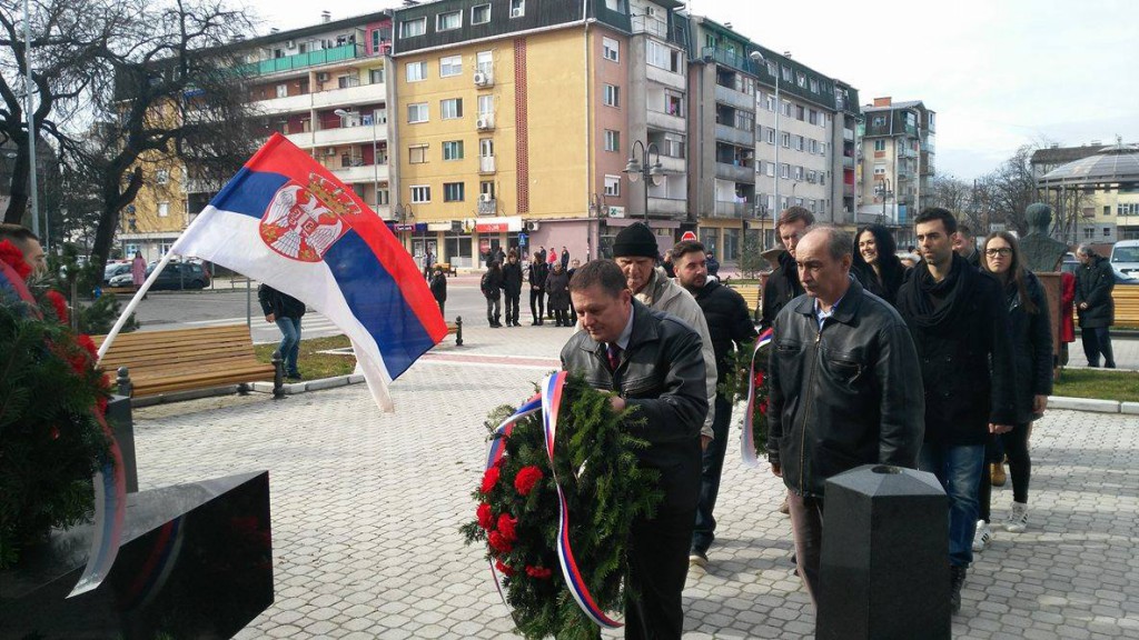 Dan drzavnosti, polaganje cveca (4)