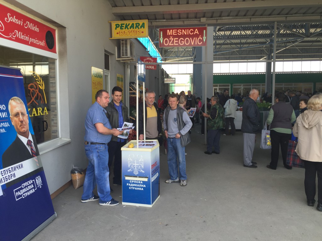 Radikali, štand pijaca, Apatin