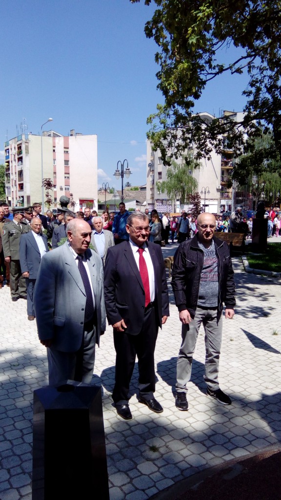 Polaganje venaca (1)