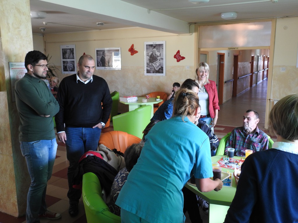 Vladimir Vuksav, Sladjana Zivkov, dom za stare (1)