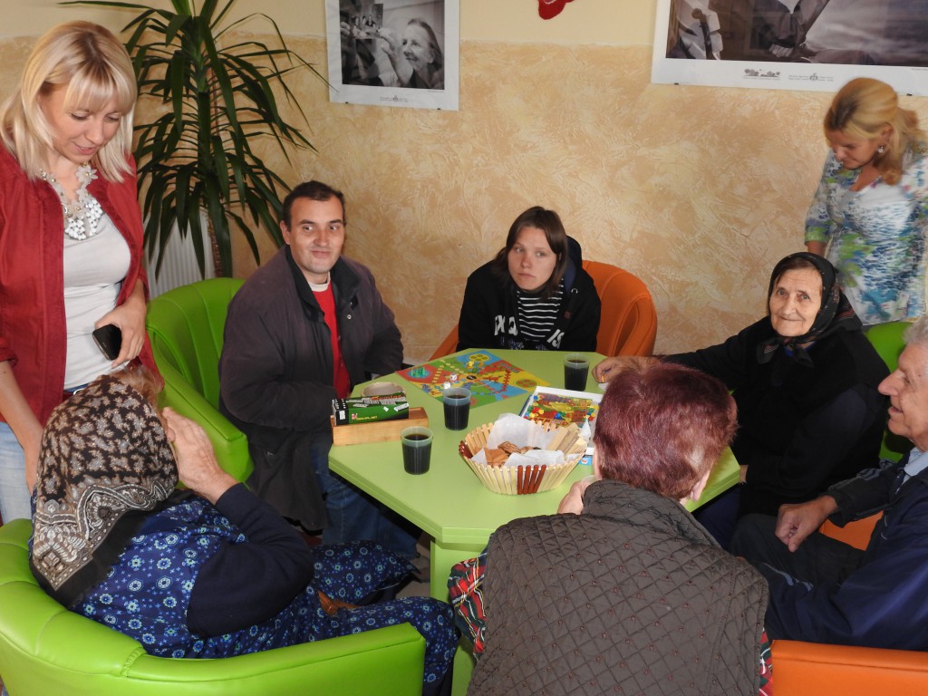 Vladimir Vuksav, Sladjana Zivkov, dom za stare (3)