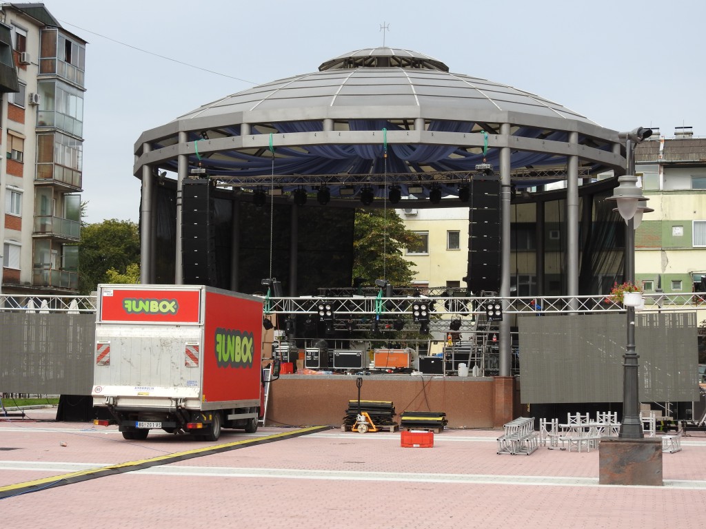 Bina na trgu nikole tesle