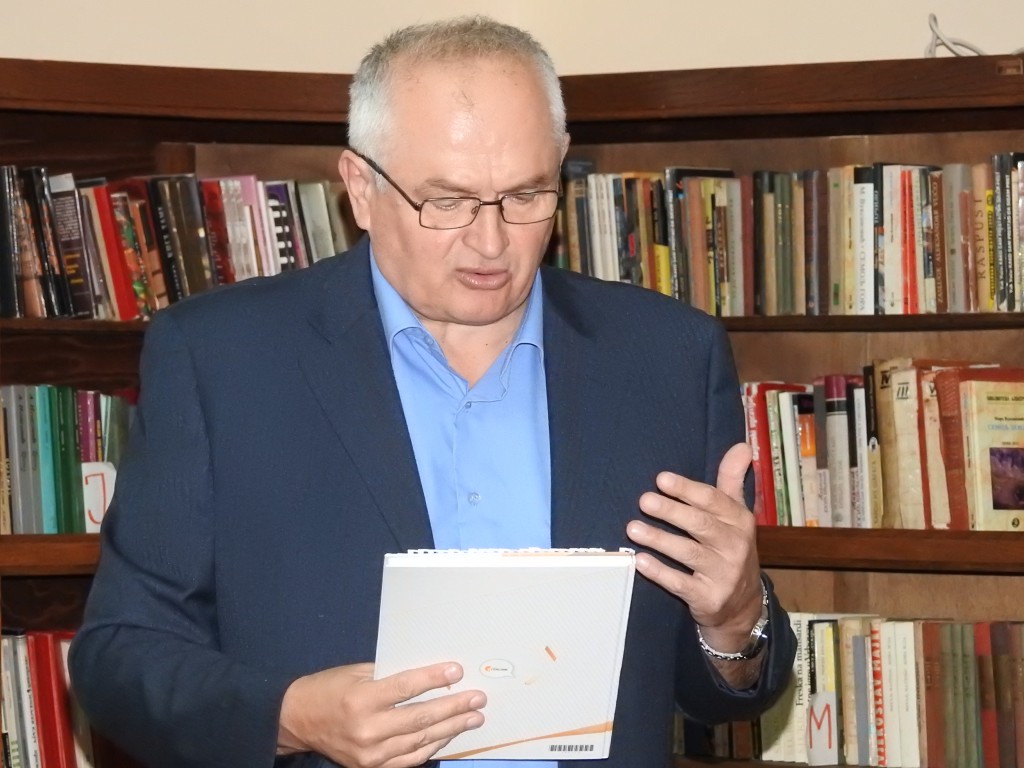 Dr Momčilo Diklić-Promocija knjige Svetac , Biblioteka Apatin 2016