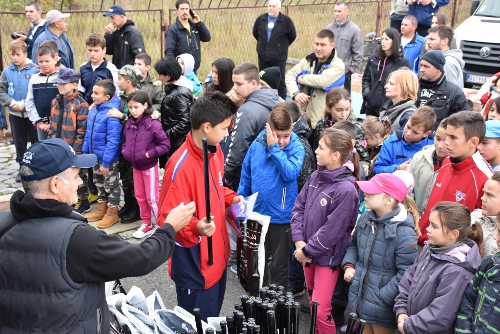OKUMINA ŠKOLICA RIBOLOVA, APATIN 16,OKTOBAR 2016