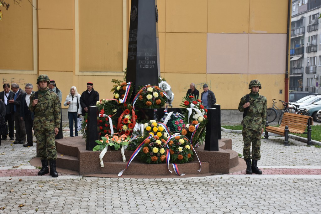 Dan Opštine Apatin, 24.oktobar 2016, polaganje venaca (15)