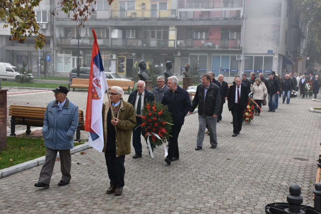 Dan Opštine Apatin, 24.oktobar 2016, polaganje venaca (19)