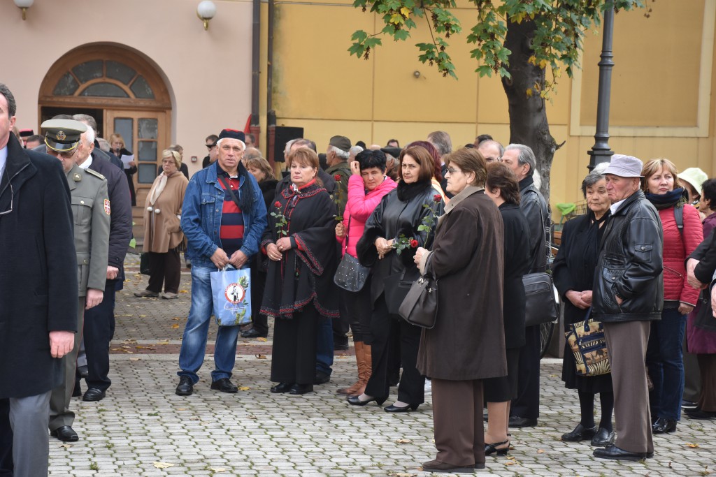 Dan Opštine Apatin, 24.oktobar 2016, polaganje venaca (33)