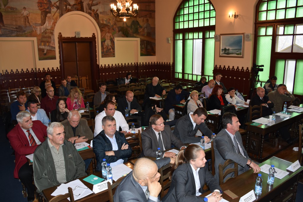 Sednica SO Apatin, sedma sednica , oktobarske nagrade. (9)