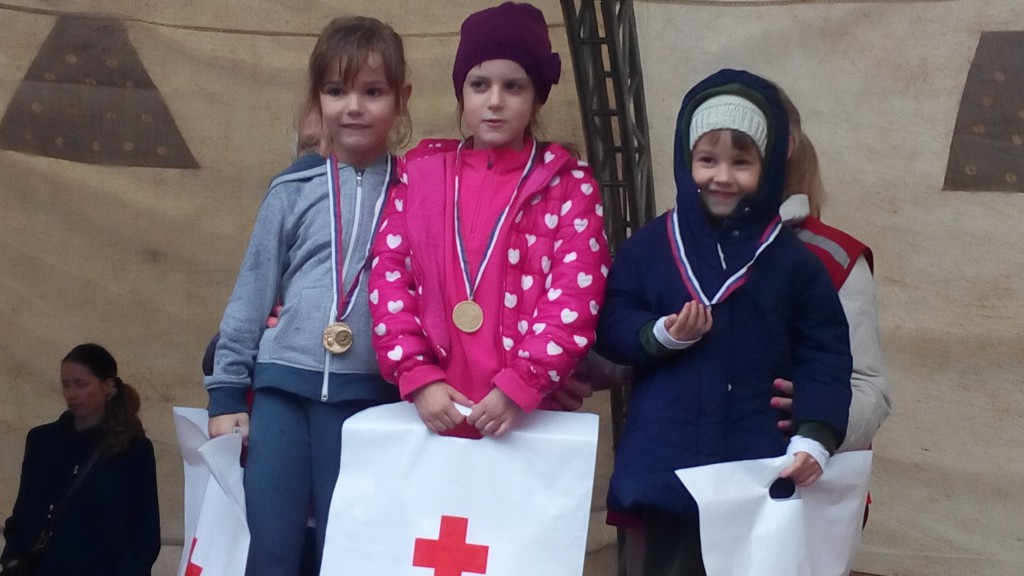 Una u sredini na pobednirkom postolju Novi Sad trka  predakolaca, 16.10.2016.