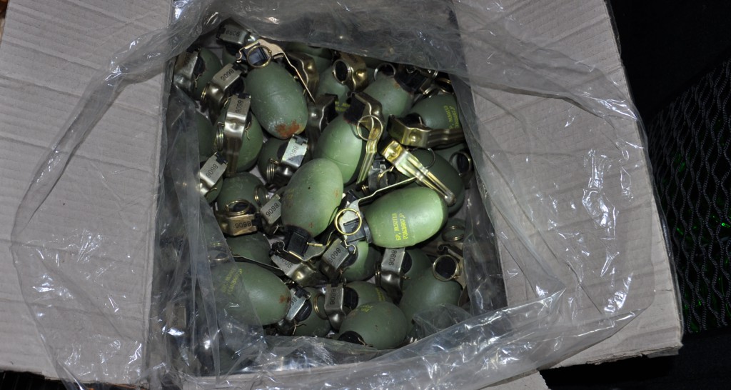 Zaplena oruzja u Apatinu, policija, mup (1)