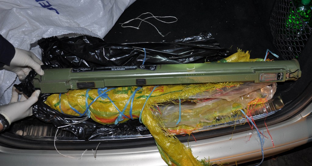 Zaplena oruzja u Apatinu, policija, mup (4)