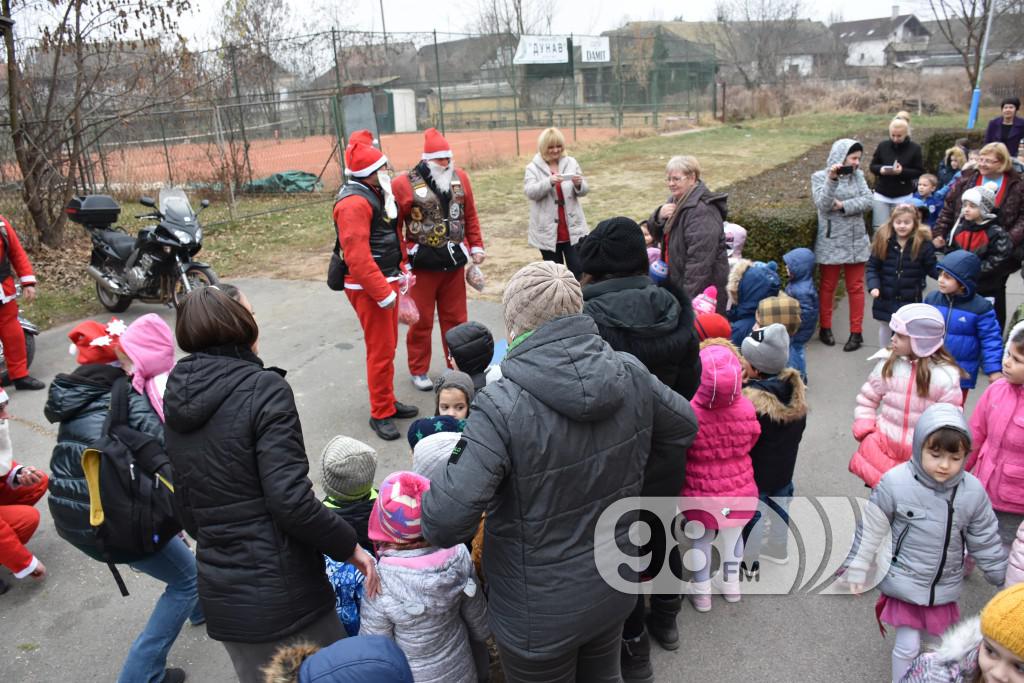 Deda Mrazovi na motoru, decembar, 2016 godine (13)