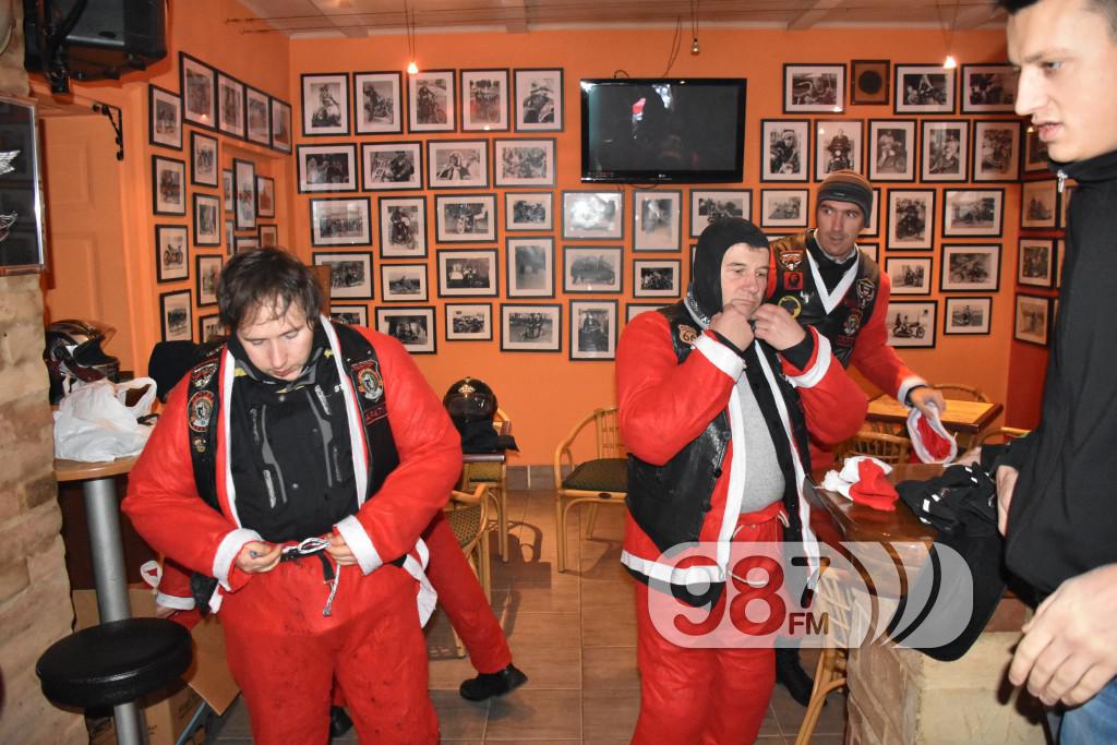 Deda Mrazovi na motoru, decembar, 2016 godine (33)