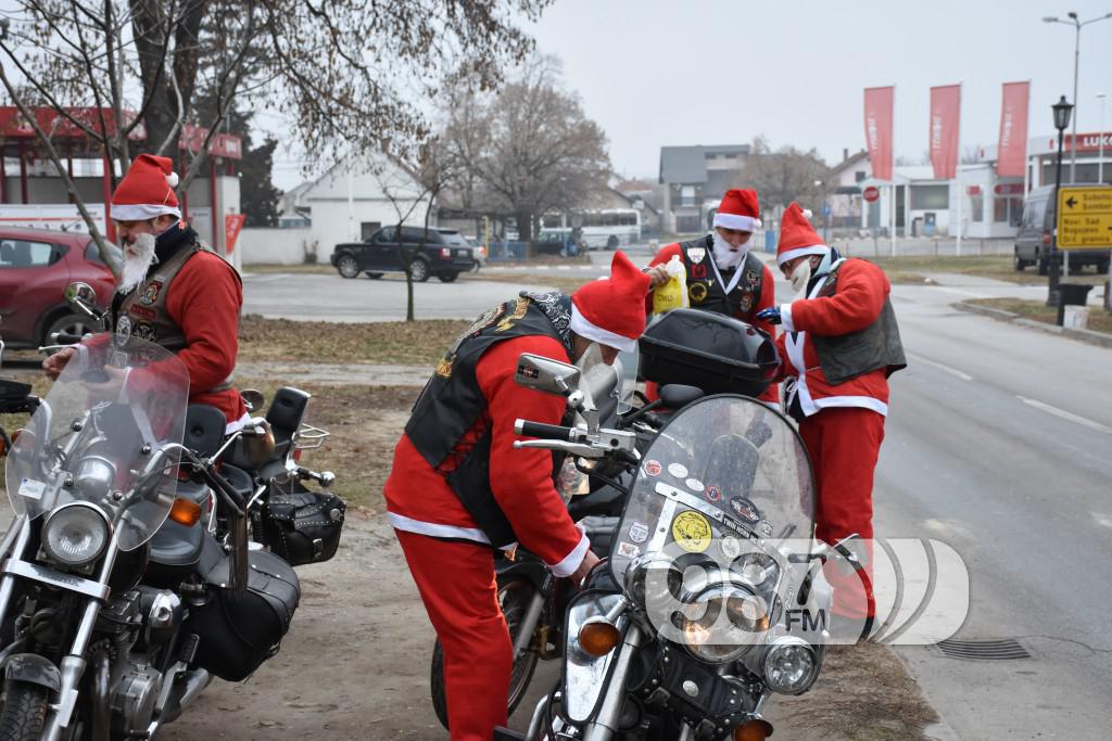Deda Mrazovi na motoru, decembar, 2016 godine (41)