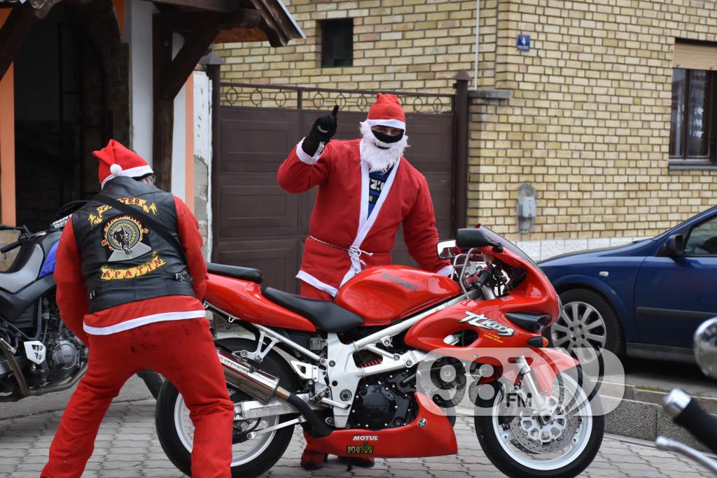 Deda Mrazovi na motoru, decembar, 2016 godine (42)