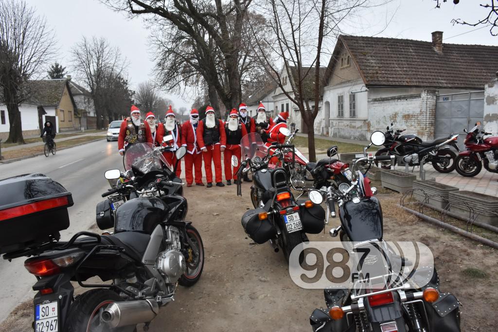 Deda Mrazovi na motoru, decembar, 2016 godine (47)