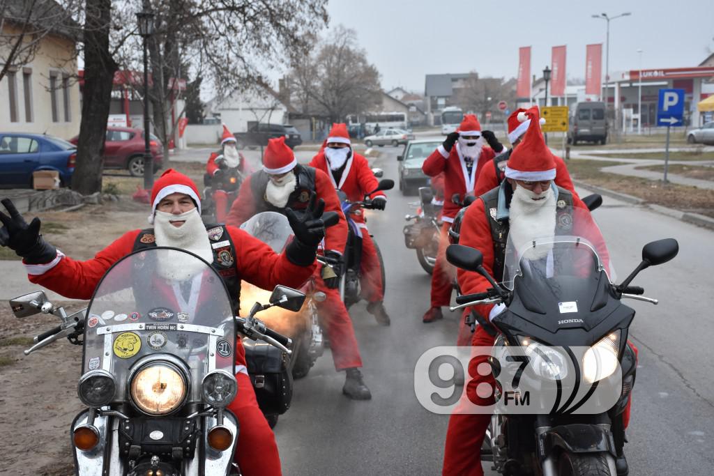 Deda Mrazovi na motoru, decembar, 2016 godine (52)