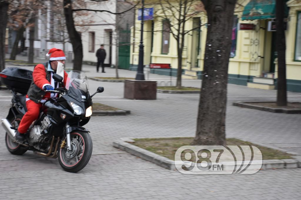 Deda Mrazovi na motoru, decembar, 2016 godine (7)
