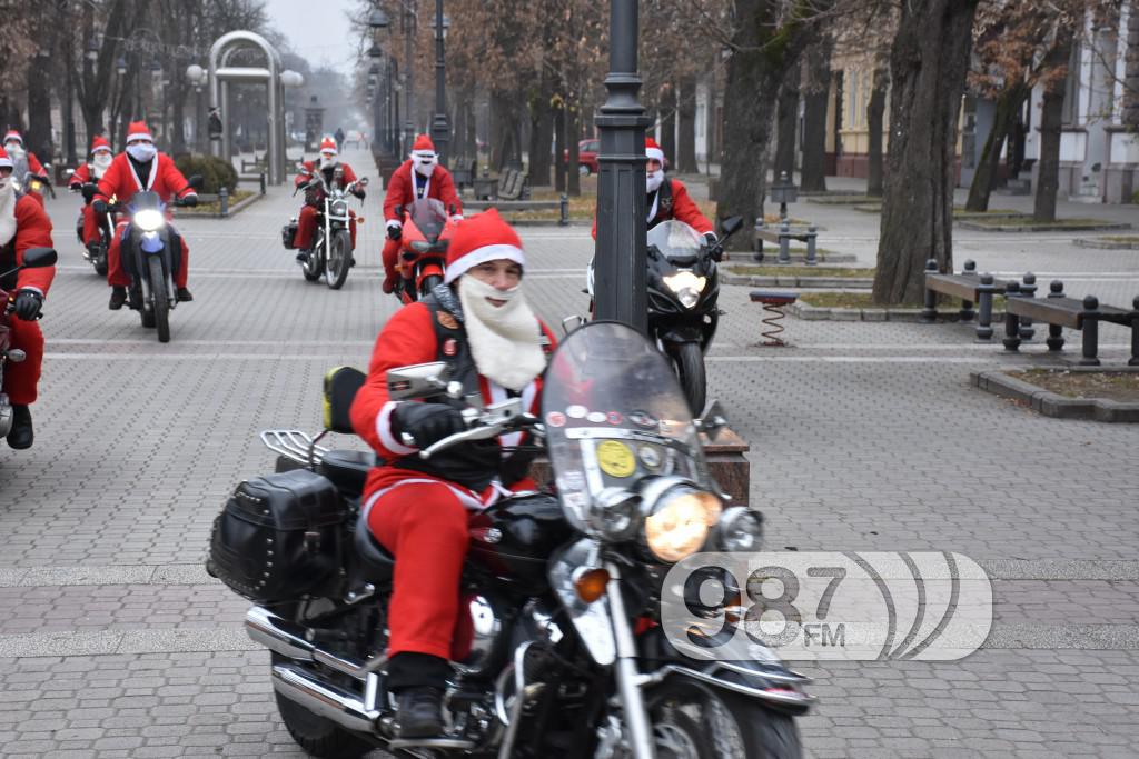 Deda Mrazovi na motoru, decembar, 2016 godine (8)