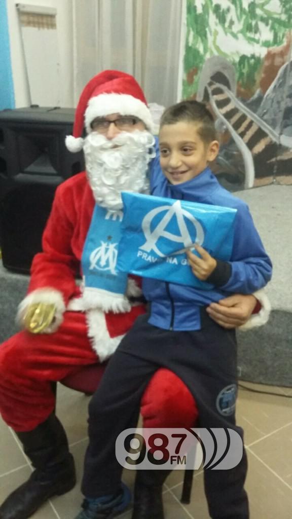 FK Olimpik Apatin, dodela paketica decembra 2016. (5)