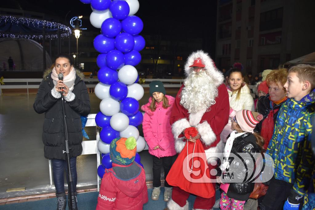 Otvaranje klizalista u Apatinu, decembar 2016 (6)