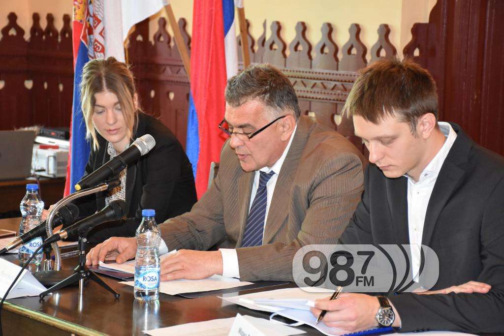 11 sednica skupstine opstine apatin, januar 2017, skrbic , rastovic (9)