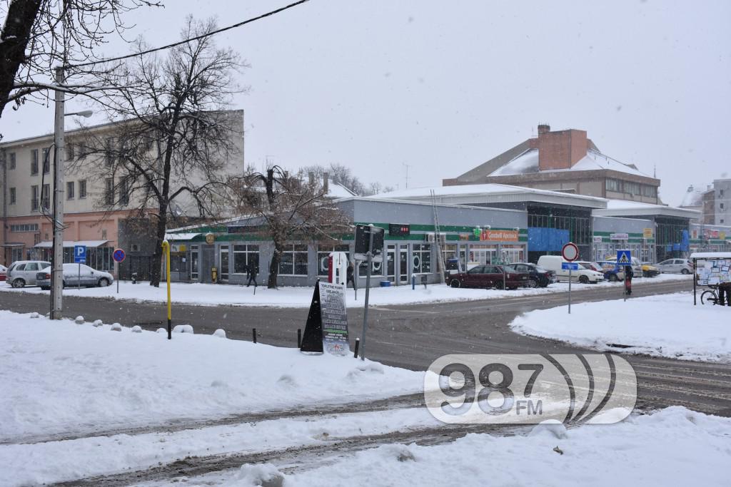 Apatin, sneg, zimska sluzba, grad pod snegom (1)