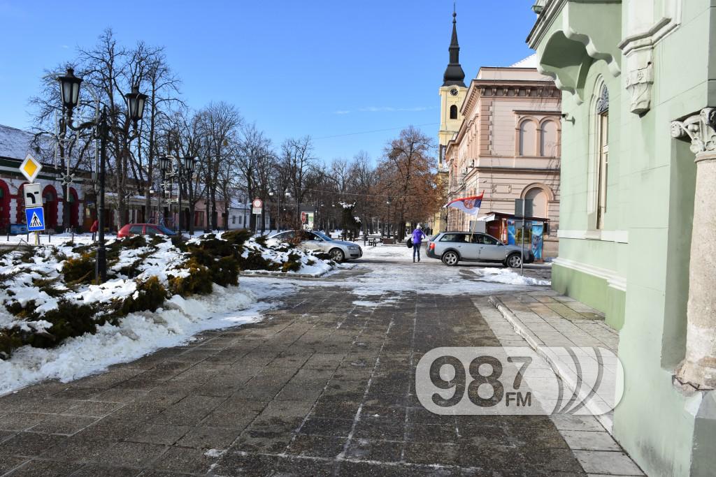 Unosenje badnjaka u opstinu, Apatin, januar 2017 (1)