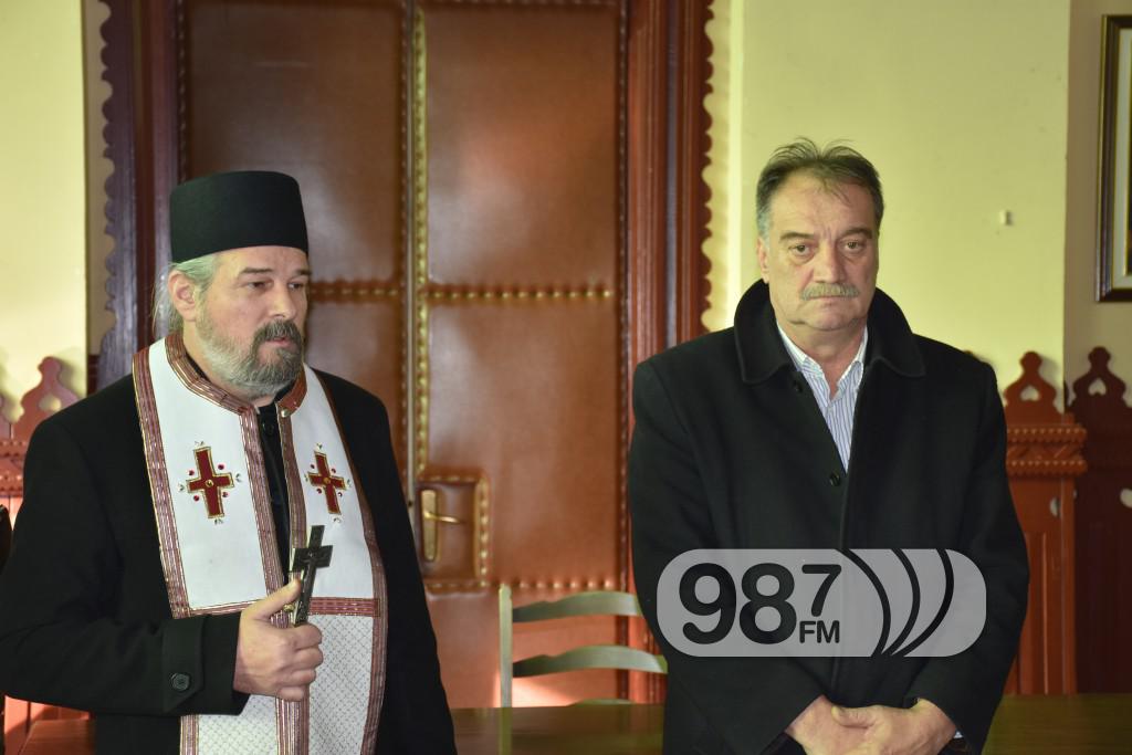 Unosenje badnjaka u opstinu, Apatin, januar 2017 (15)