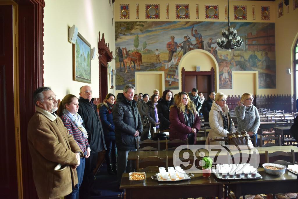 Unosenje badnjaka u opstinu, Apatin, januar 2017 (16)