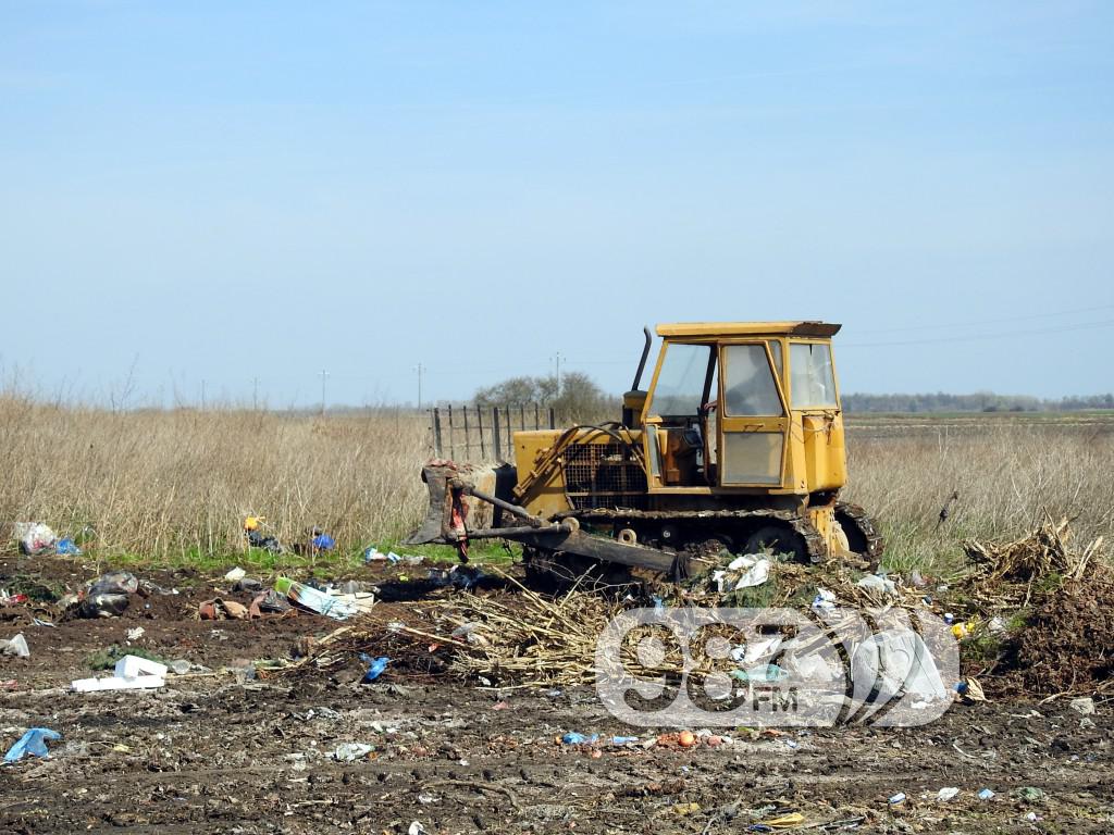 Kupusina, buldožer deponija