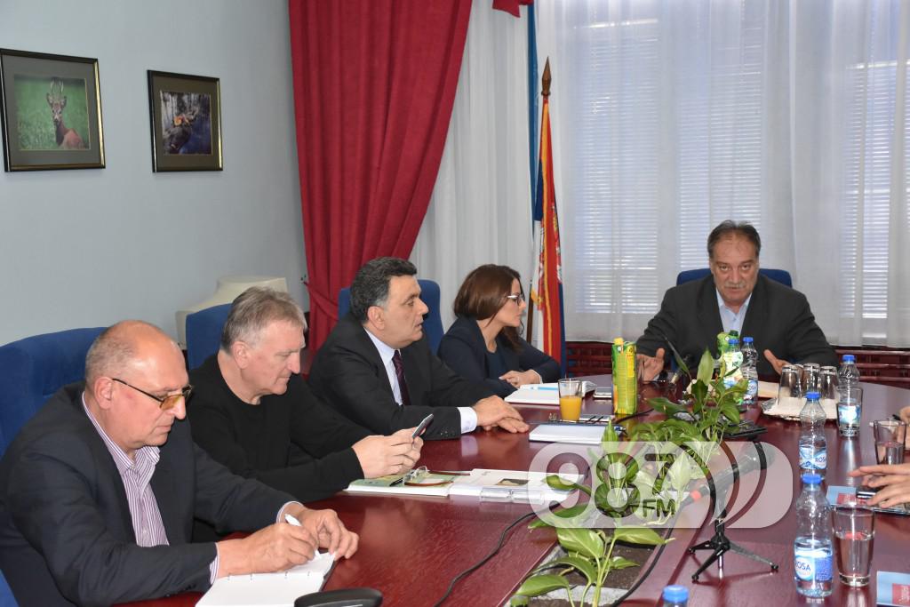 Sastanak, plava sala, lucko podrucje, luka apatin, slobodna zonta, predstavnici (3)