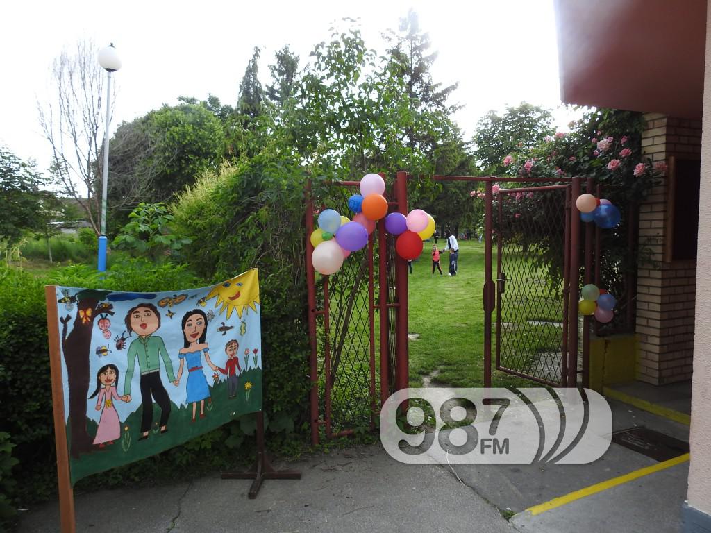 Dan roditelja, vrtic, pcelica (3)