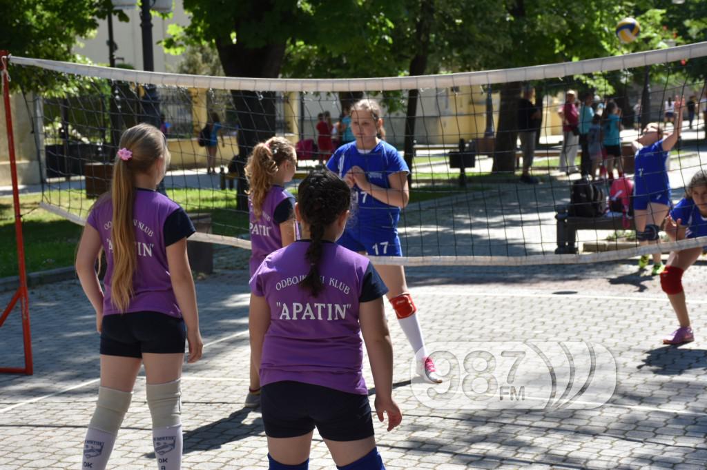 Međunarodni turnir “Street Volley Apatin 2017″ (11)