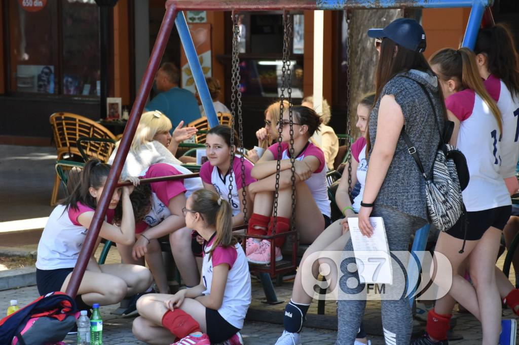 Međunarodni turnir “Street Volley Apatin 2017″ (6)