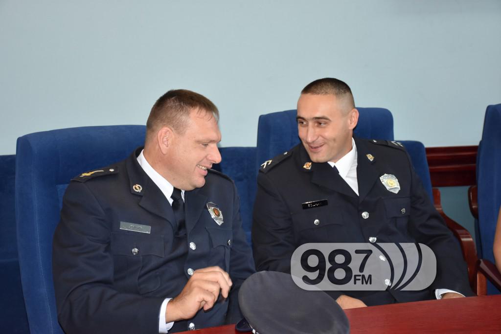 Nagradjeni policajci, mup apatin, predsednik opstine apati, Bosnjak, Yigic (7)