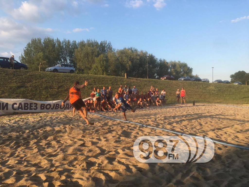 4 medjunarodni turni u rukometu na pesku Apatin 2017 (5)