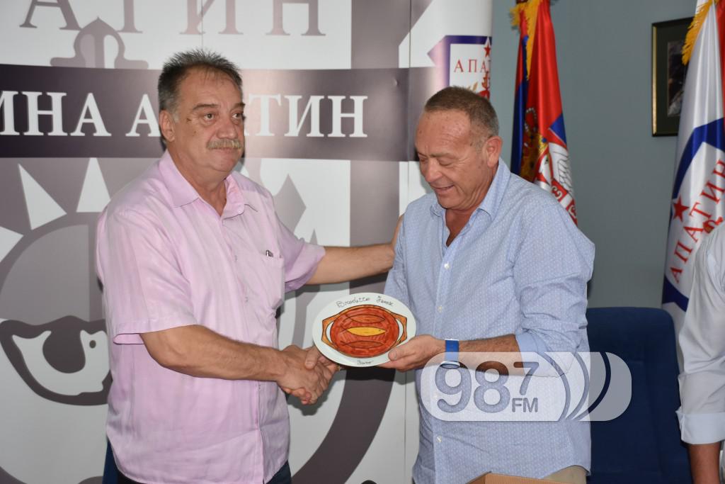 Italijanska delegacija, kuvari apatinske ribarske večeri 2017 (43)