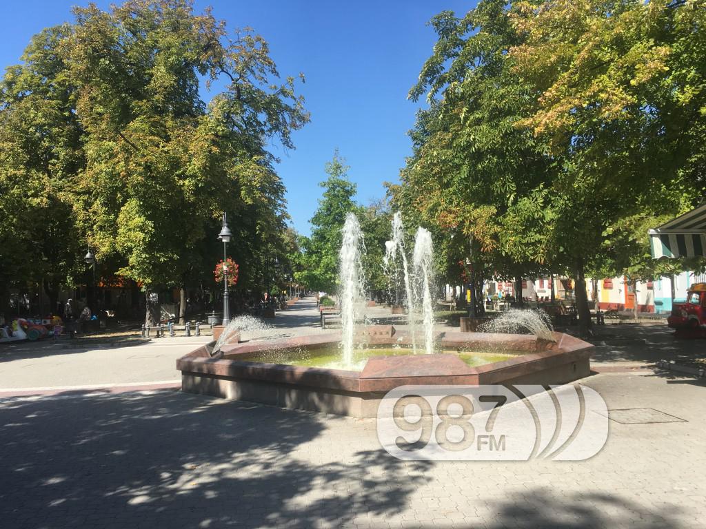 Fontana u centru, vremenska