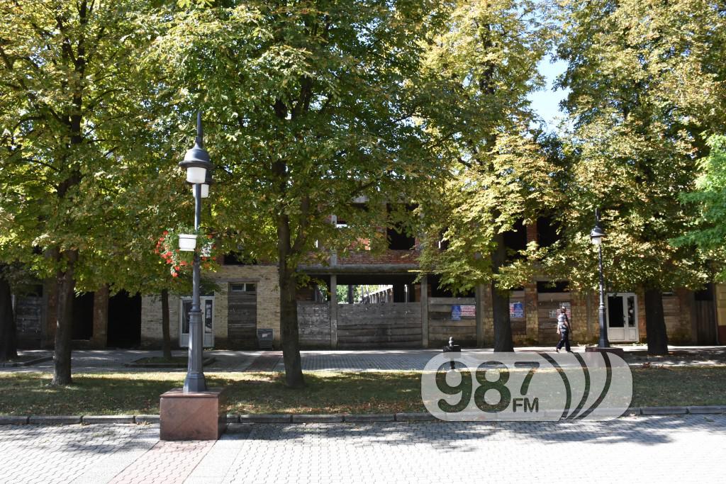 marko oreskovic, zgrada u glavnoj ulici, centar, prodaja (6)