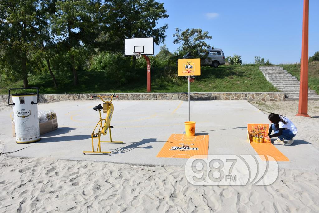 Apatinska pivara, suncobran, reciklaza, plava ruza (2)