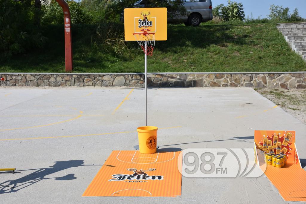 Apatinska pivara, suncobran, reciklaza, plava ruza (4)