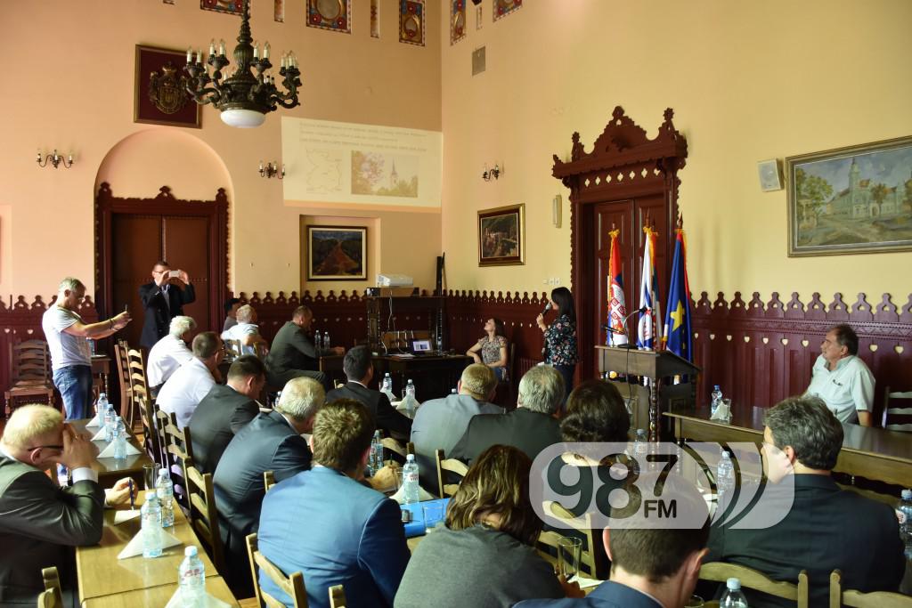 poseta ruskih investirora, slobodne zone prezentacija (8)