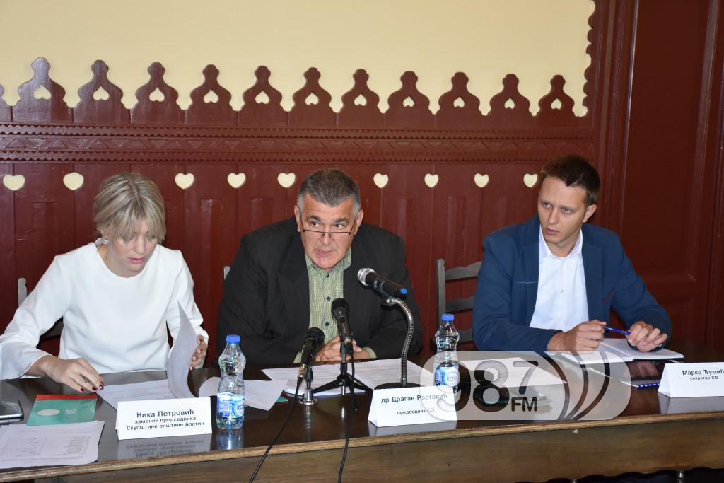 16 sednica so apatin, skupstina, se (4)