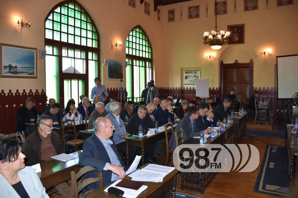 16 sednica so apatin, skupstina, se (6)