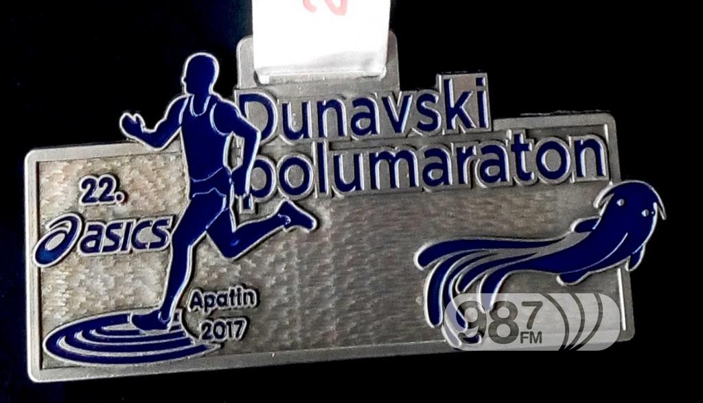 MEDALJA 22. ASICS Dunavski    polumaraton